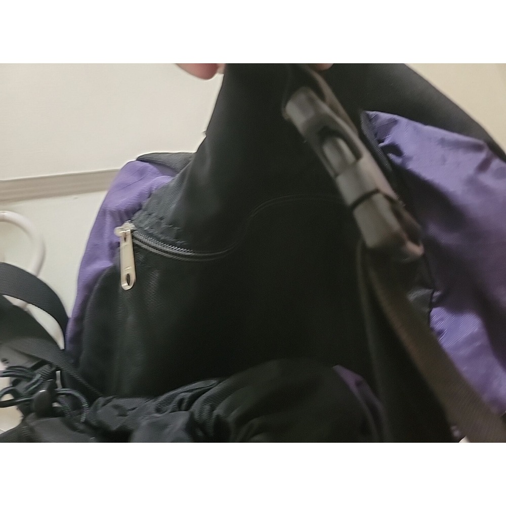 VTG MEI Duffle Bag Hiking Backpack Made in USA - Black - Purple- Rare. 30"x15" - Picture 4 of 9